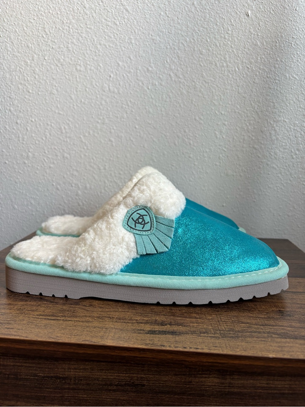 Ariat Women's Jackie Square Toe Slippers - Picture 2 of 8
